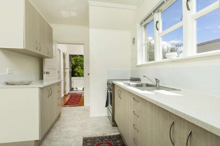 110 Lake Road Belmont_4