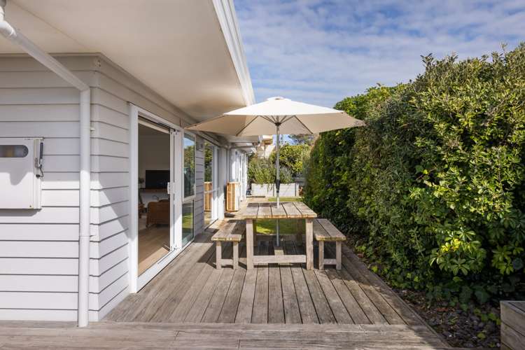 2/203 Oceanbeach Road Mount Maunganui_1