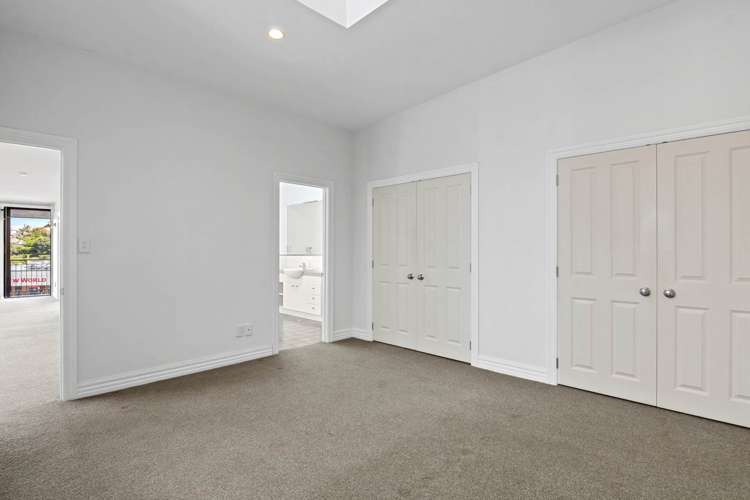 2/36 Victoria Road Devonport_6