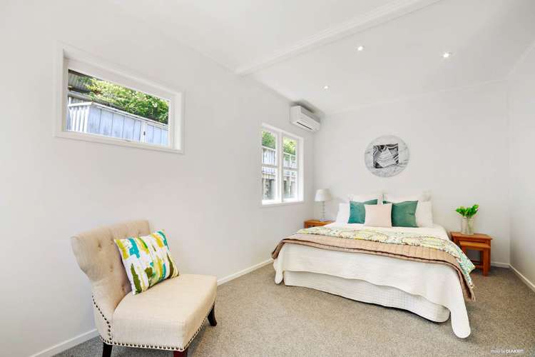 2/27 Peach Road Glenfield_12