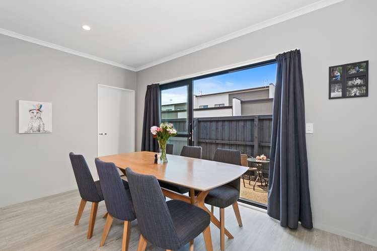 56 Tippet Crescent Wigram_3