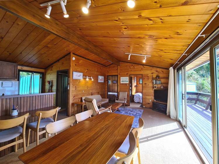 2475 Wyuna Bay Road Coromandel_17