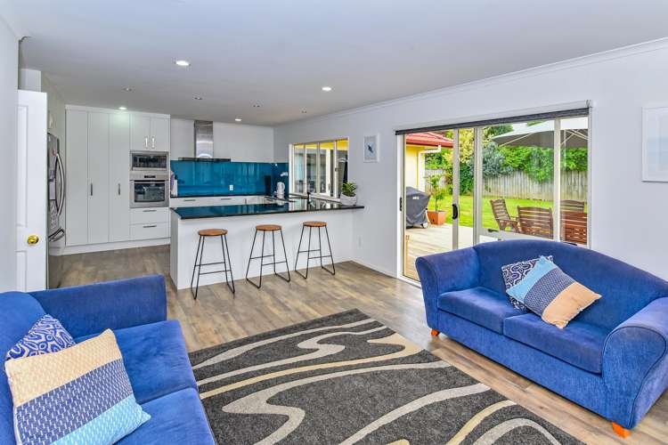 21 Crannog Fen Wattle Downs_2