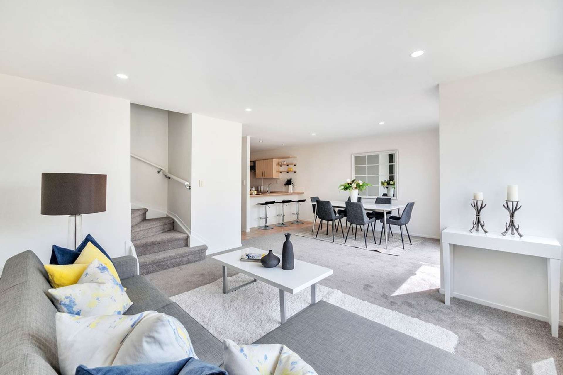 2/12 Pannill Place Oteha_0