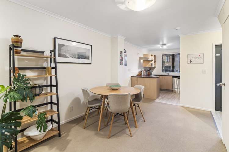 43 Barnea Circle Glen Eden_7