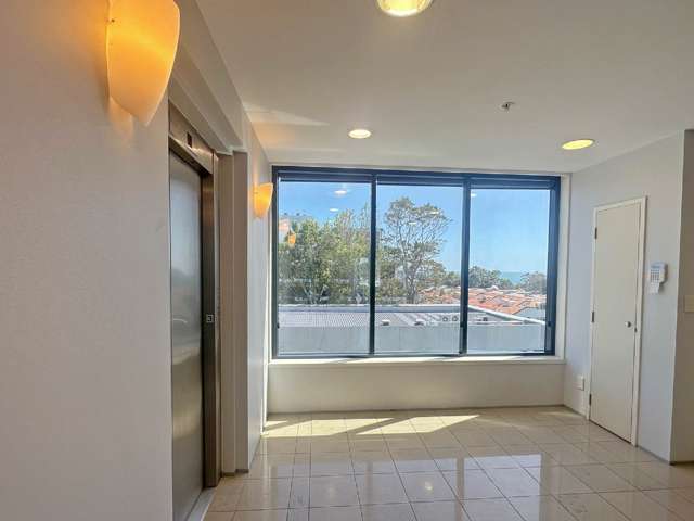 Suite 3/95 Hurstmere Road Takapuna_2