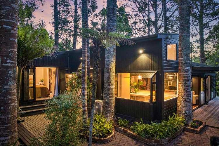 34 Hollywood Avenue Titirangi_7