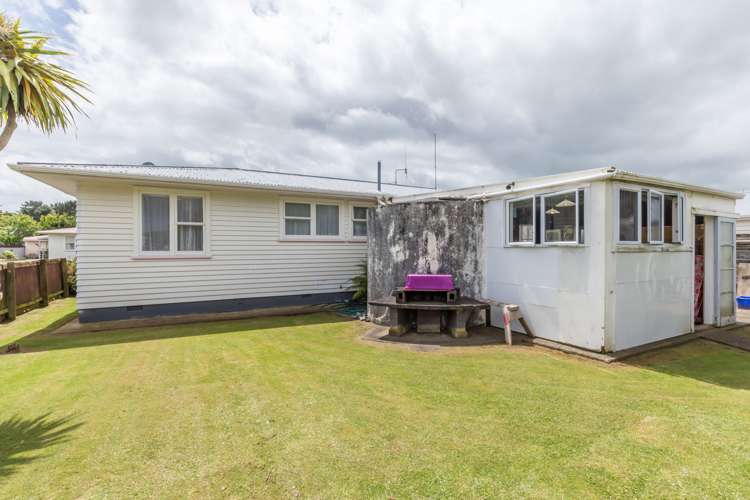 16 Mark Perreau Place Foxton_23