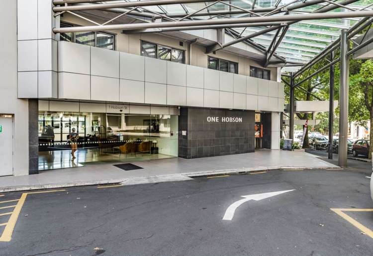806/1 Hobson Street Auckland Central_17