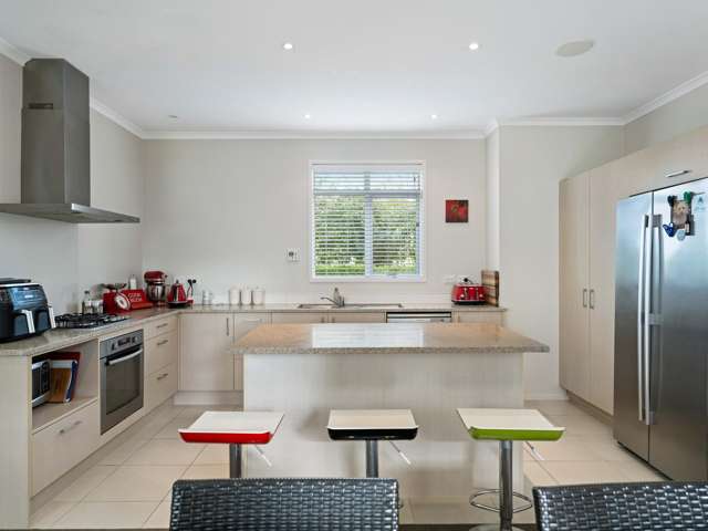 6 Thornton Green Karaka_3