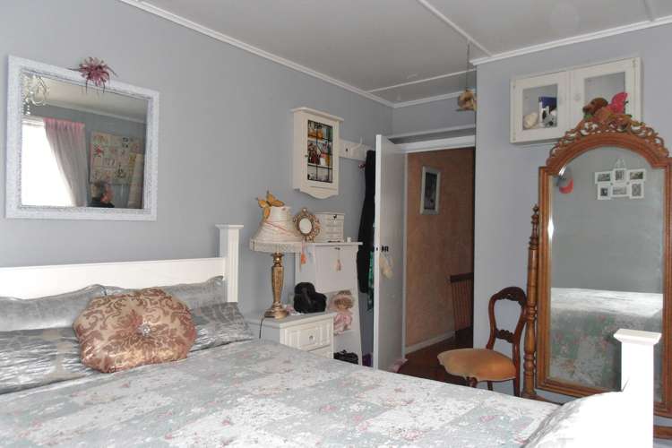 17 Tweedy Street Marchwiel_9