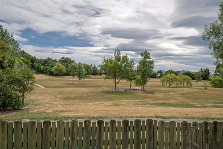 26 Solway Drive Witherlea_19