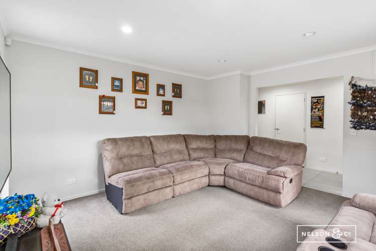 10 Kirkaldy Street Wattle Downs_6