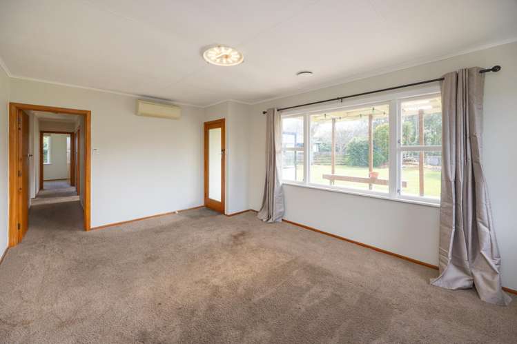 5 Reid Line West Feilding_16