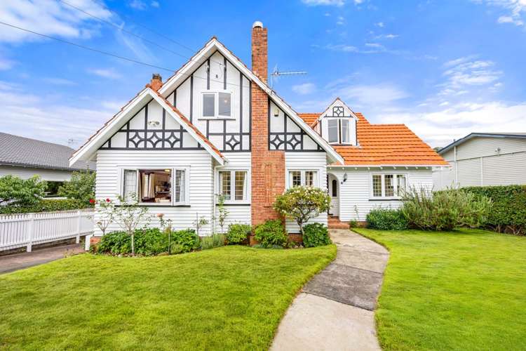 18 Fairholme Avenue Epsom_3