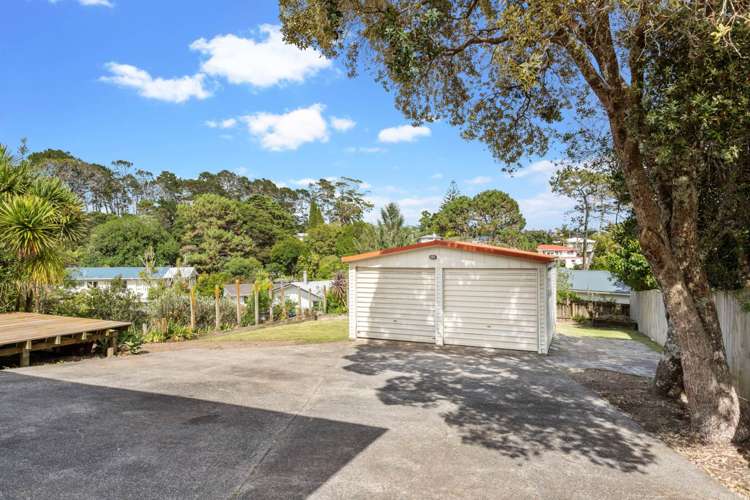 97 Barrys Road Glendene_9