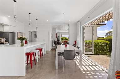 28 Tirotai Crescent_3