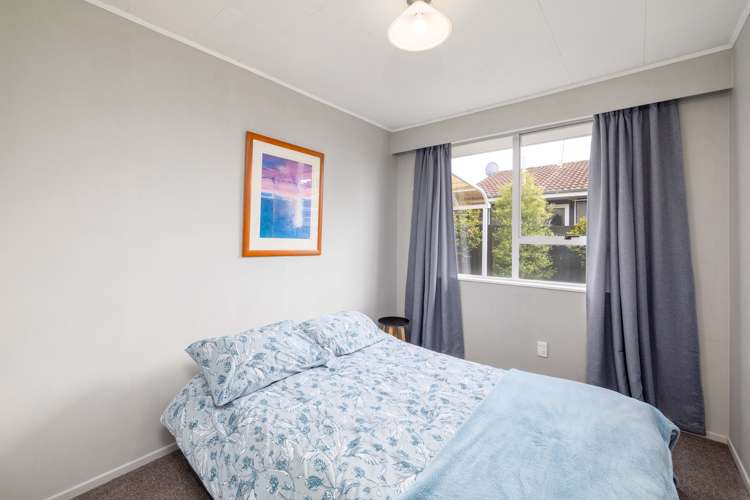 2/95 Cottonwood Street Parklands_8