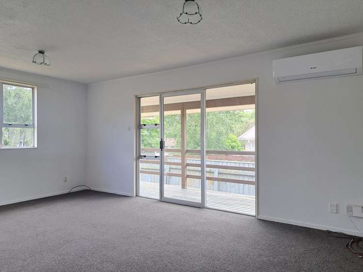 5 Garnet Grove 11301_2