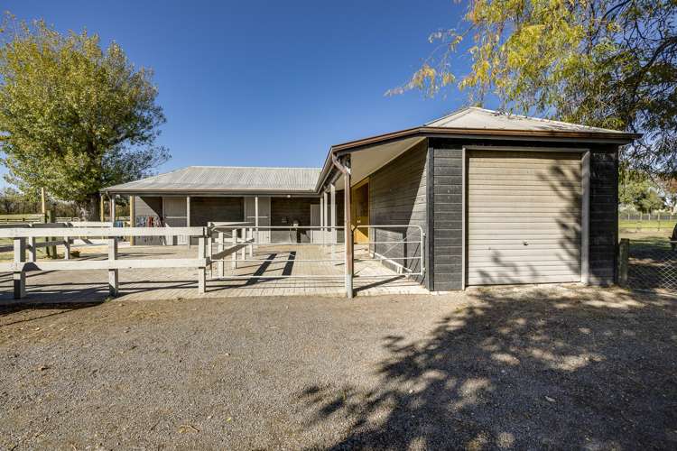 135 Crystall Road Pakipaki_24