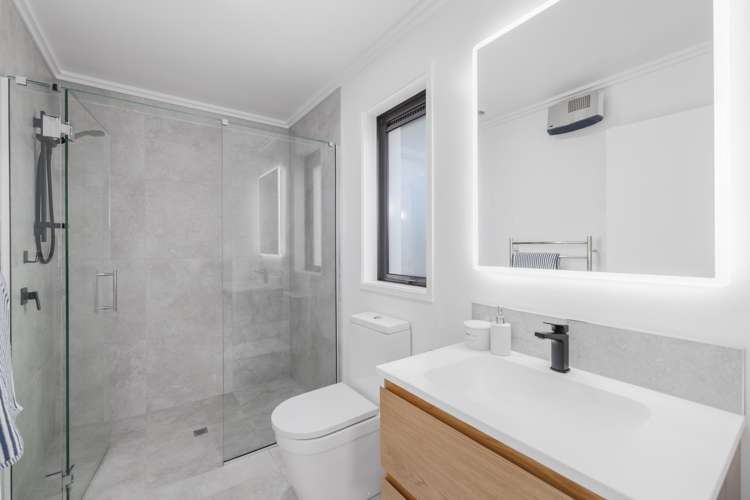 20 Selfe Crescent Burwood_16