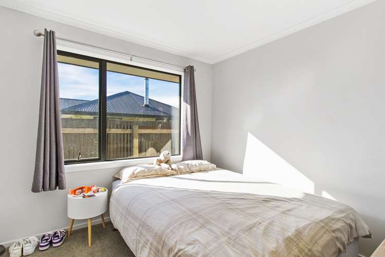 16 Eric Batchelor Place Waimate_11