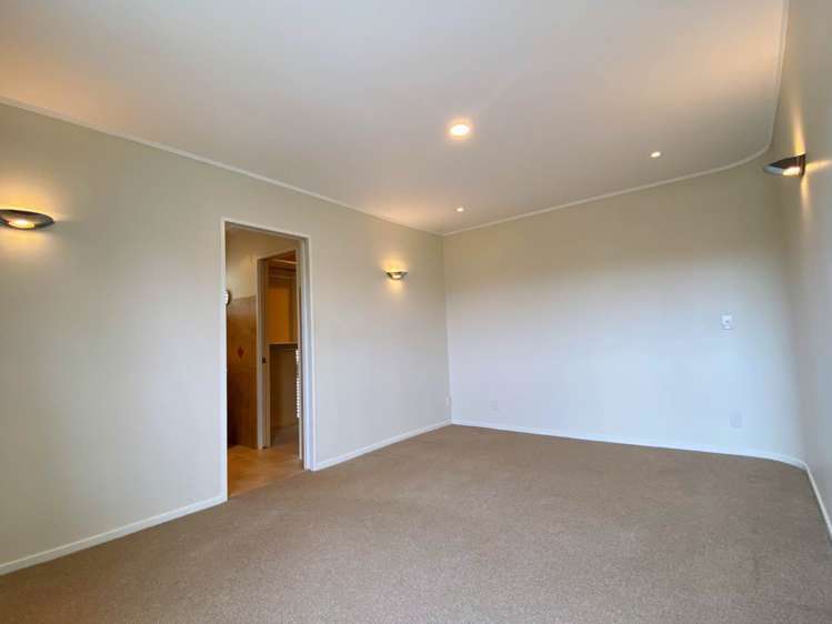 1 Scarboro Terrace Murrays Bay_6