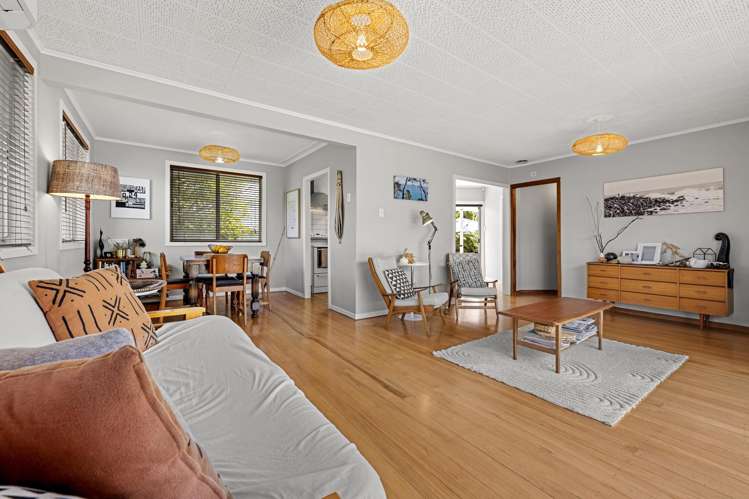 20 Wallis Street Raglan_6