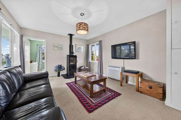 37 Carlsen Street Burwood_4