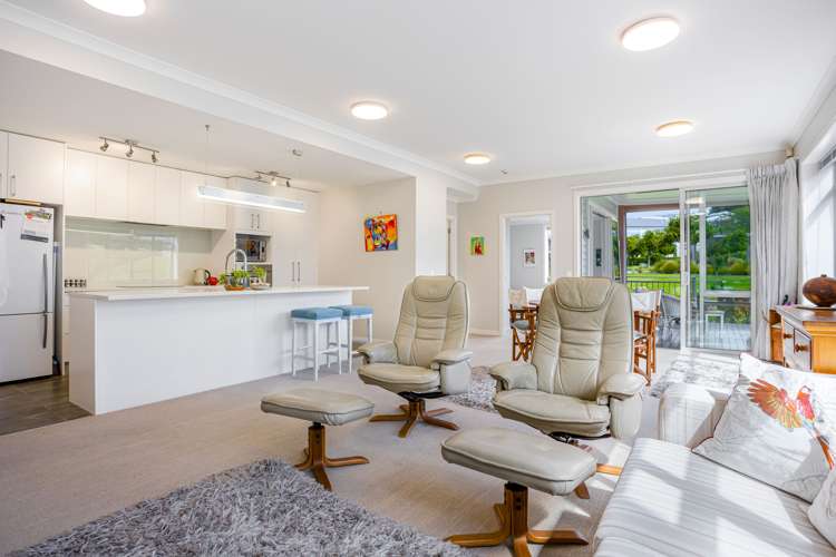 66 Panorama Heights Orewa_10