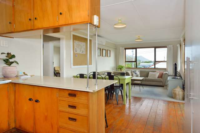 3 Ratau Street Mahia_4