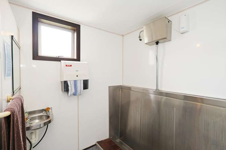 40 Gore Street + 41 Barrow Street Bluff_51