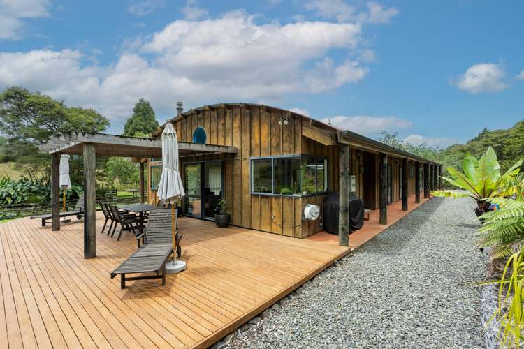 85 Abbey Caves Road Abbey Caves_27