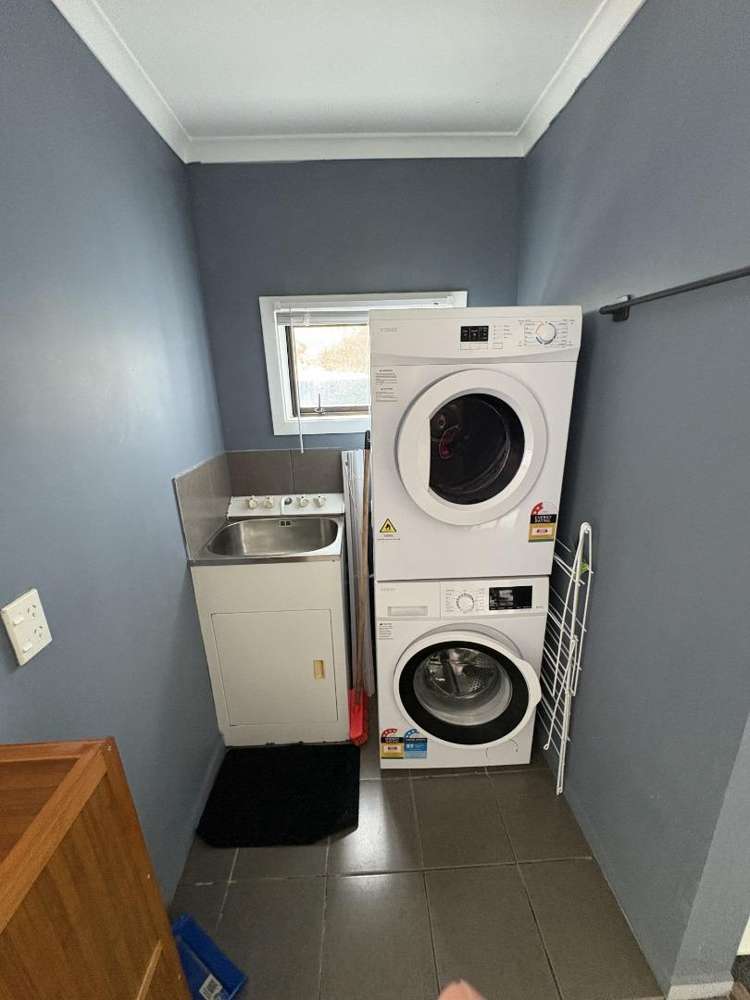 8 Coburn Ave 10292_7