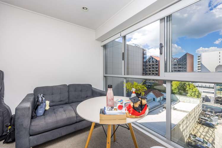 1011/72 Nelson Street Auckland Central_5