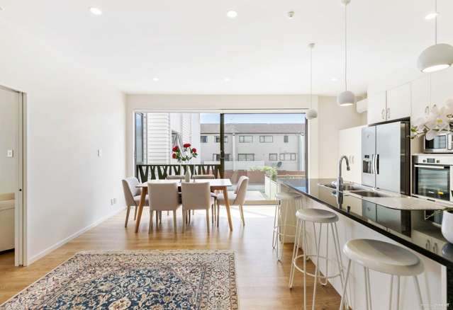 2/21A Mt Smart Road Royal Oak_4