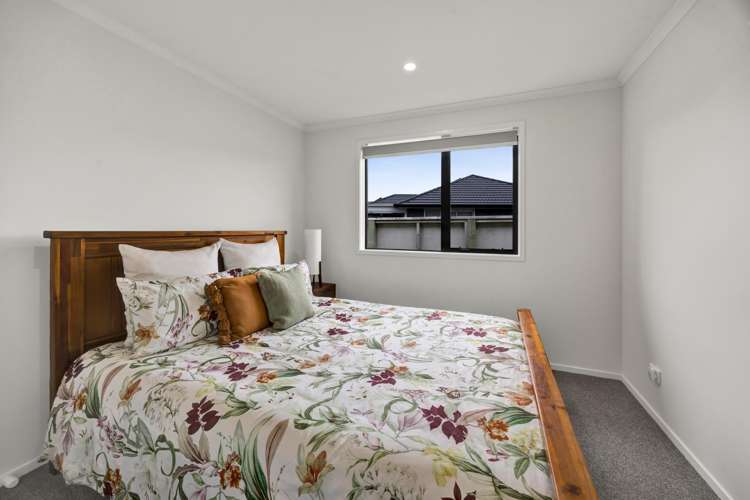 34b Honeyfield Drive Whalers Gate_35