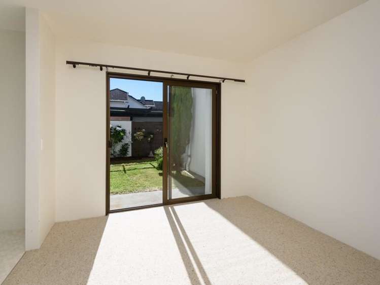 16 Tamahine Street Maupuia_18