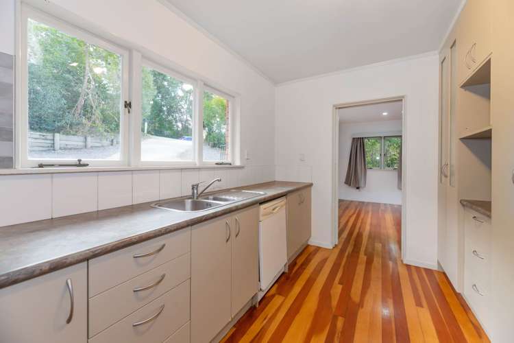 42 West Lynn Road Titirangi_10