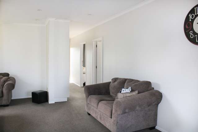 8 Armstrong Street Balclutha_4