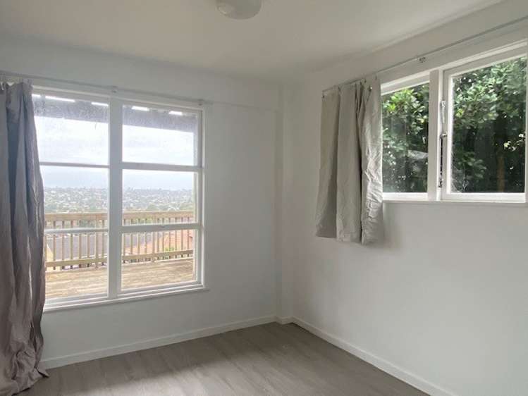 575 East Coast Road Browns Bay_12