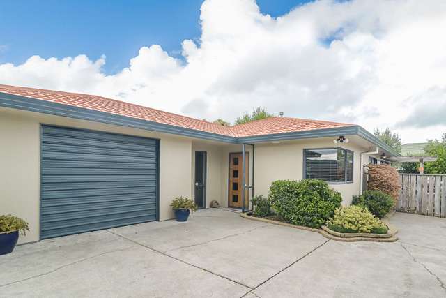 18 Robert Grove Paraparaumu_3