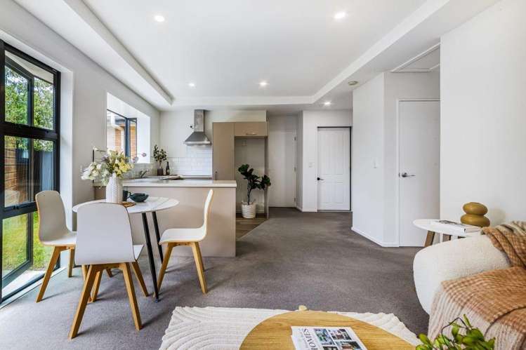 3/23 Cutts Road Russley_3