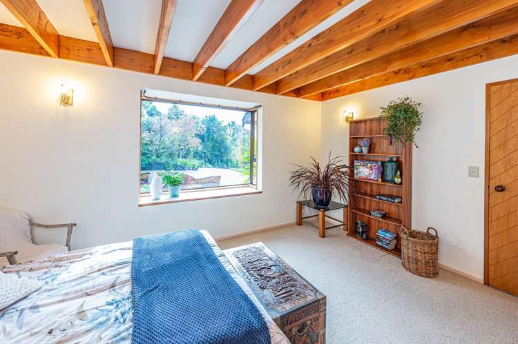 62 Shakespeare Road Bastia Hill_12