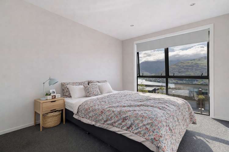 42B Highview Terrace Queenstown Hill_12