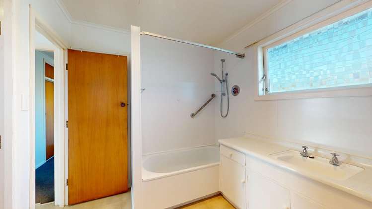 2/13 Victoria Street 10516_8