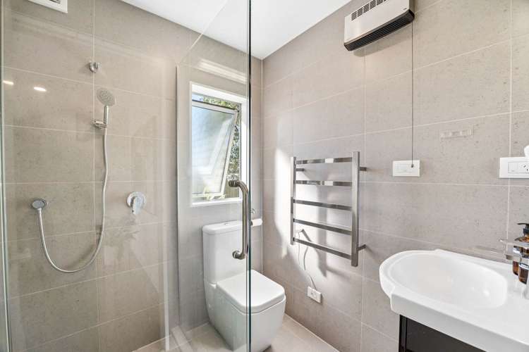 16A Keystone Avenue Three Kings_13