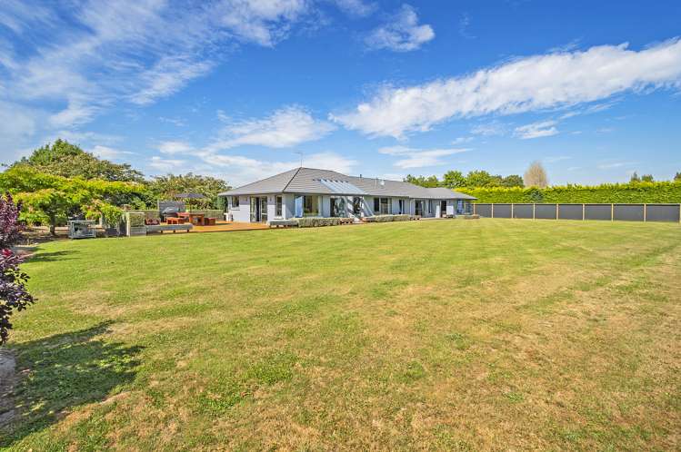 24 Churchlea Place Darfield_0