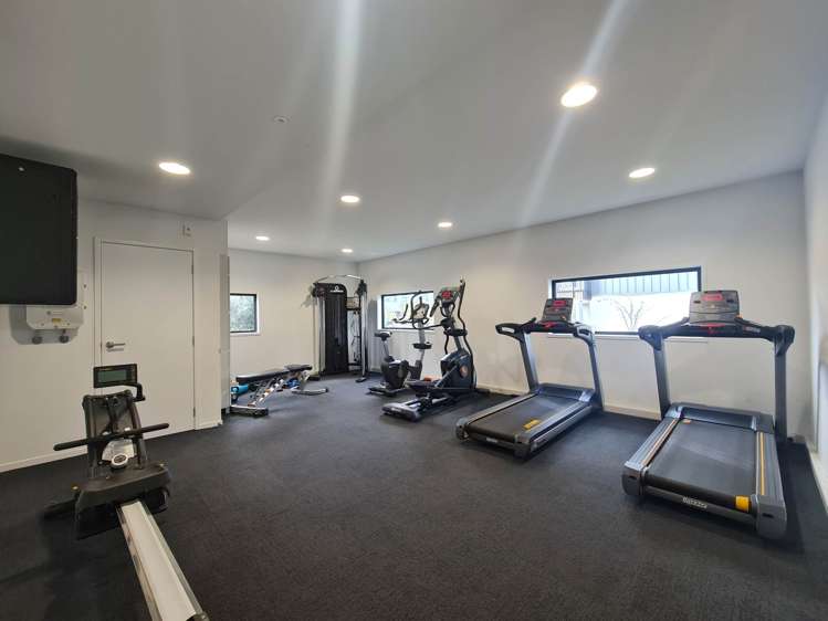 4/2 Tahuhu Road Mt Wellington_14