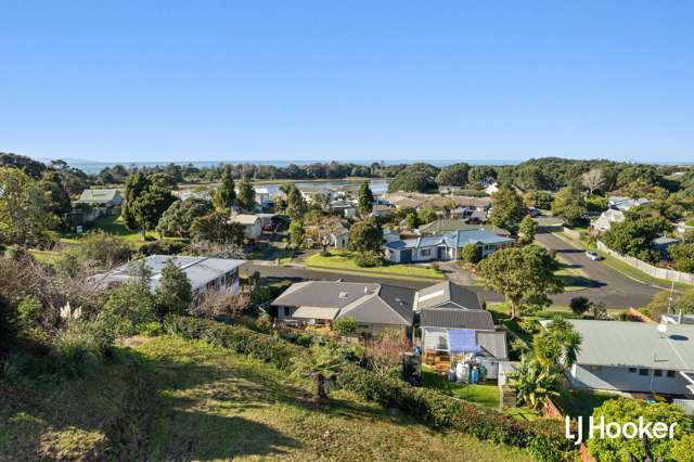 1 Denby Close Athenree_4